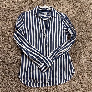GAP stripped button down women’s top. Used but no flaws